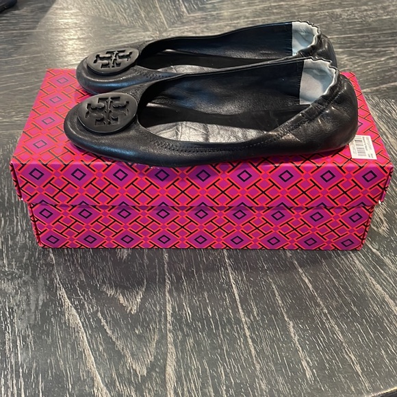 Tory Burch Minnie Travel Flat* - Picture 3 of 6